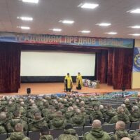 Клирики воинского храма поздравили военнослужащих Псковского гарнизона с Новолетием