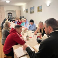 В храме Воскресения Христова (со Стадища) прошли очередные занятия по изучению Священного Писания