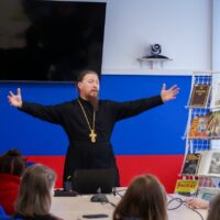 В Псковской областной научной библиотеке состоится встреча с протоиереем Романом Лединым