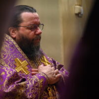 Митрополит Матфей совершил Литургию в Псково-Печерском монастыре