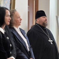 Секретарь Псковского епархиального управления принял участие в открытии художественной выставки «Православные храмы мира»