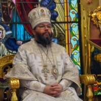 Митрополит Матфей совершил Литургию в Псково-Печерском монастыре