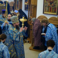 Накануне Благовещения Пресвятой Богородицы митрополит Матфей возглавил вечернее богослужение в Творожковском монастыре