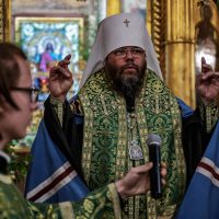 Митрополит Матфей возглавил всенощное бдение в Псково-Печерском монастыре