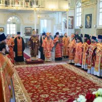 В день открытия Александро-Невских чтений митрополит Матфей совершил Божественную Литургию в воинском храме святого Александра Невского