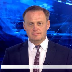 В эфире ГТРК «Псков» вышел сюжет об открытии в Островской гимназии мемориальной доски Герою России, военному священнику Антонию Савченко