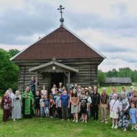 Память преподобного Нила Столобенского почтили праздничным молебном