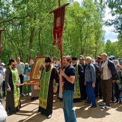 Приход Вознесенского храма совершил традиционный крестный ход на Духову гору