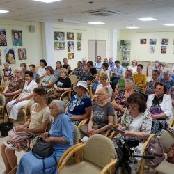 В Псковской областной библиотеке прошла лекция «Нагорная проповедь и Божии заповеди»