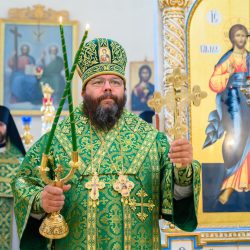 Митрополит Матфей совершил Божественную Литургию в Свято-Благовещенской Никандровой пустыни
