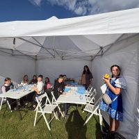 Воспитанники Воскресной школы храма святителя Николая (в Любятово) приняли участие в выставке «Россия начинается здесь»