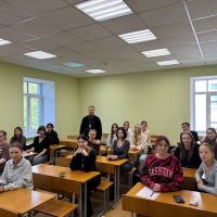 Руководитель отдела образования и катехизации Псковской епархии встретился со студентами ПсковГУ 