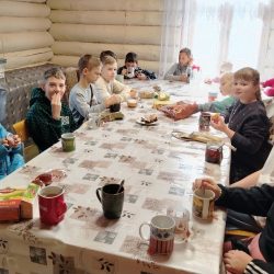 В Воскресной школе при храме преподобного Алексия человека Божия начался новый учебный год
