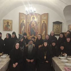 В Снетогорском монастыре прошла встреча сестер с иеромонахом Ефремом (Пунен)