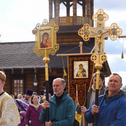 В праздник Воздвижения Креста Господня состоялся Крестный ход и молебен на месте часовни Владычного креста 