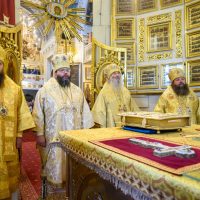 В день памяти преподобных Ионы и Вассы Псково-Печерских митрополит Матфей совершил Божественную Литургию  в Псково-Печерском монастыре